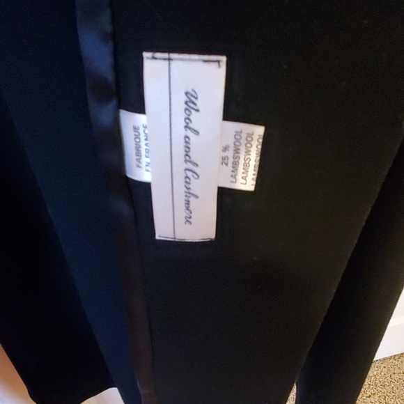 Coat - Picture 6 of 7